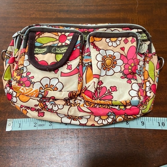 LeSportac convertible floral print bag | Fanny pack | belt bag - Picture 4 of 11